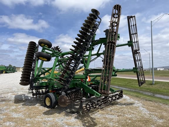Image of John Deere 2623VT equipment image 3