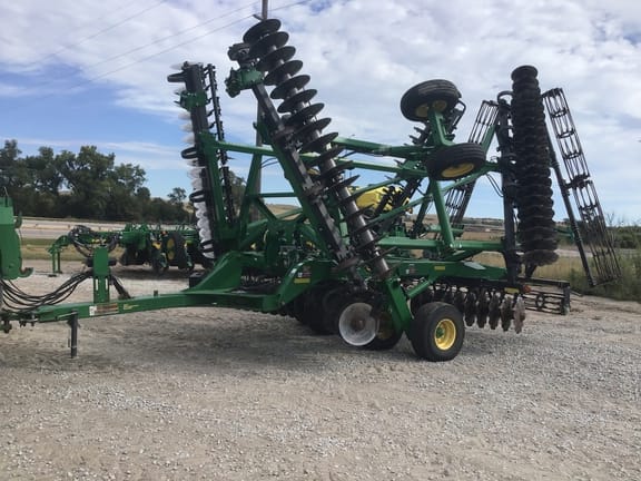 2017 John Deere 2623VT Equipment Image0
