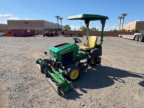 Image of John Deere 2653B equipment image 1