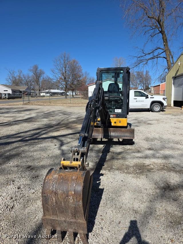 Image of John Deere 26G equipment image 1