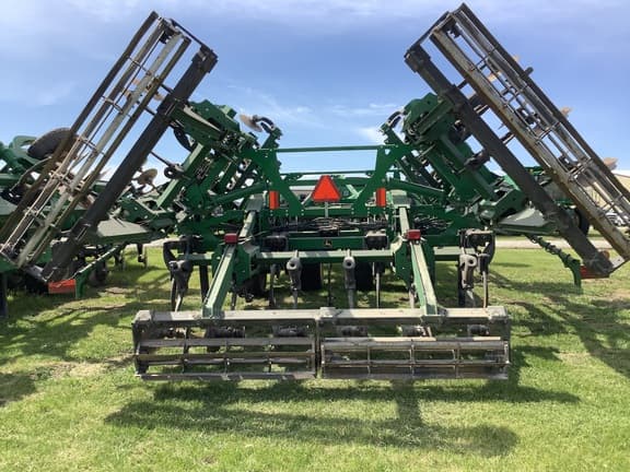 Image of John Deere 2730 equipment image 4