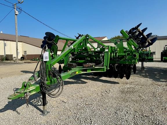 Image of John Deere 2730 equipment image 3