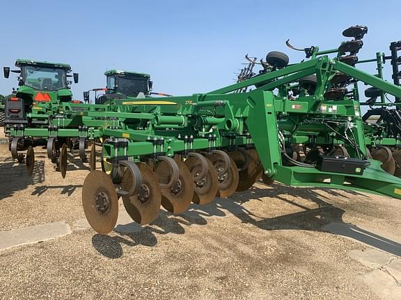 Image of John Deere 2730 Primary image