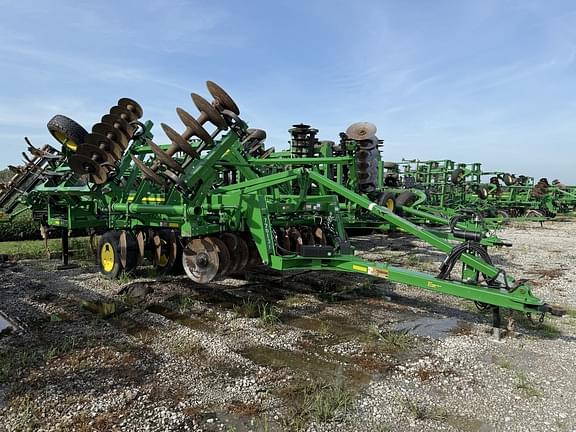 Image of John Deere 2730 Primary image