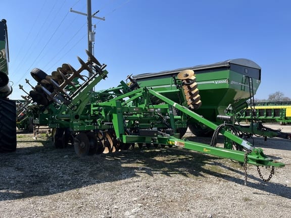 2017 John Deere 2730 Equipment Image0