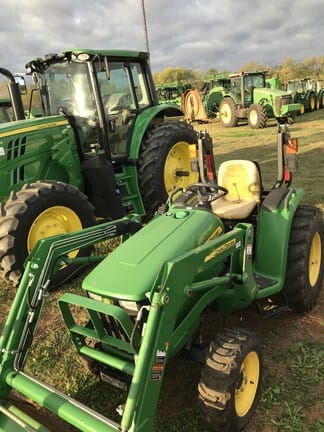 Main image John Deere 3025E