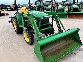 Image of John Deere 3025E equipment image 2