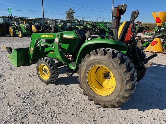 Image of John Deere 3025E equipment image 3