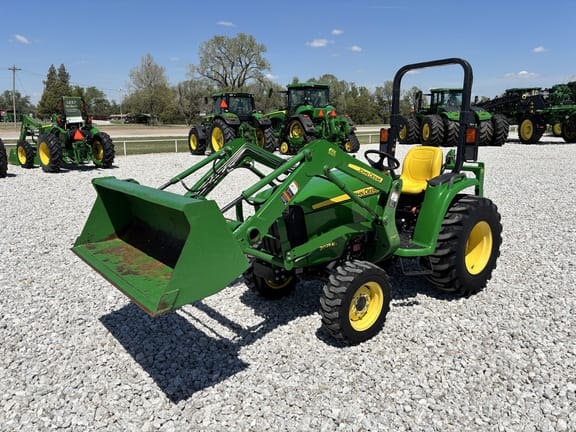 2017 John Deere 3025E Equipment Image0