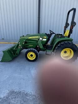 Image of John Deere 3025E equipment image 2