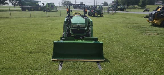 Image of John Deere 3025E equipment image 3