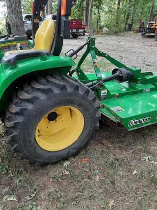 Image of John Deere 3025E equipment image 2