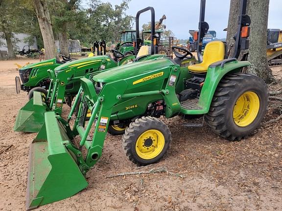 Image of John Deere 3025E Primary image