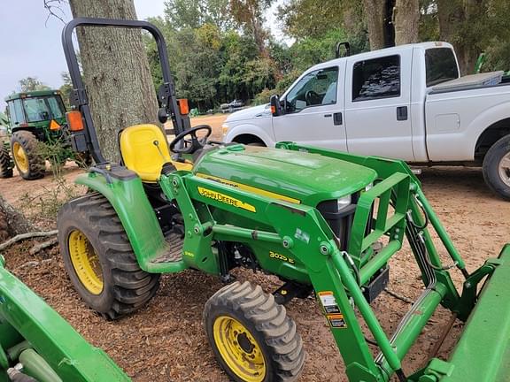 Image of John Deere 3025E equipment image 1