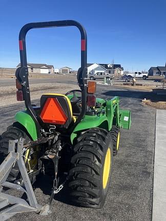 Image of John Deere 3025E equipment image 3