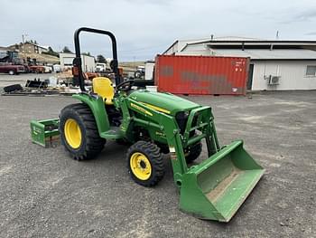 2017 John Deere 3025E Equipment Image0