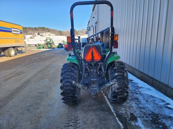 Image of John Deere 3025E equipment image 2