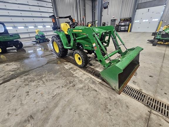 Image of John Deere 3025E Primary image