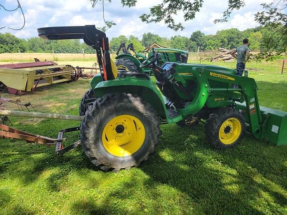 Image of John Deere 3032E equipment image 2