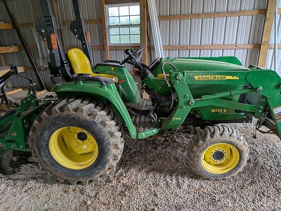 Image of John Deere 3032E Primary image