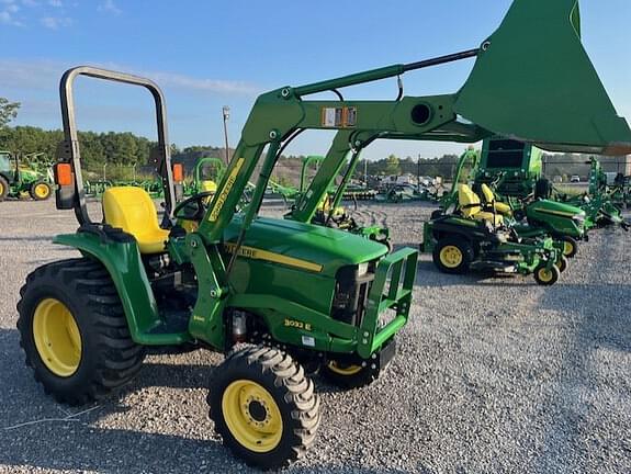 Image of John Deere 3032E Primary image