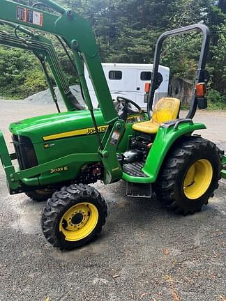 Image of John Deere 3032E Primary image