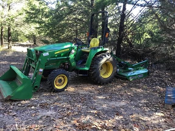 Image of John Deere 3032E equipment image 2