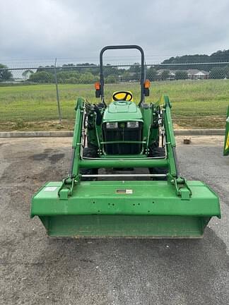 Image of John Deere 3032E equipment image 1