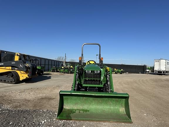 Image of John Deere 3032E equipment image 3