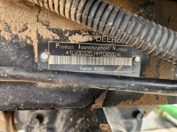 Image of John Deere 3032E equipment image 2