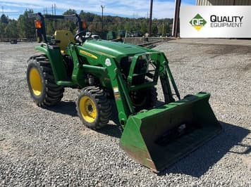 Main image John Deere 3032E