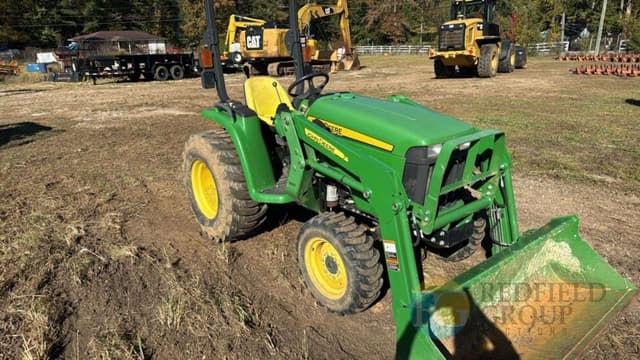 Image of John Deere 3032E equipment image 2