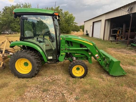 Image of John Deere 3033R equipment image 4