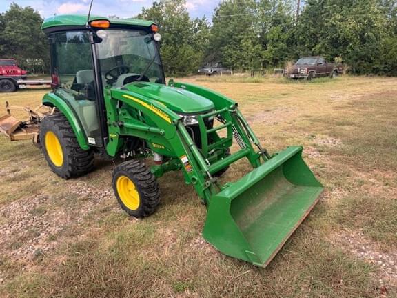 Image of John Deere 3033R equipment image 3