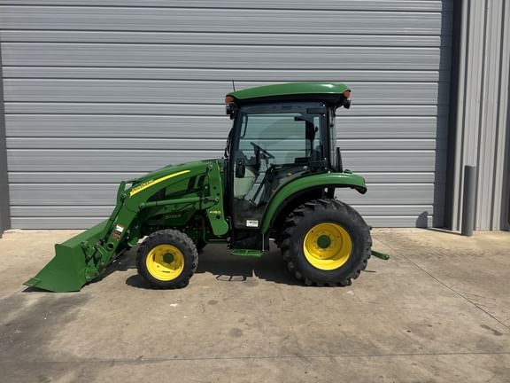 Main image John Deere 3033R