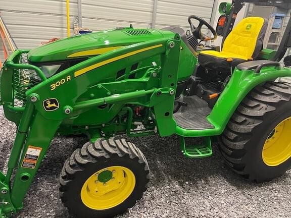 Image of John Deere 3033R Primary image