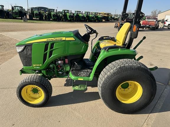 Image of John Deere 3033R Primary image