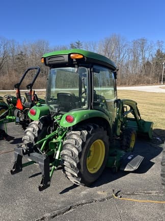 Image of John Deere 3033R equipment image 2