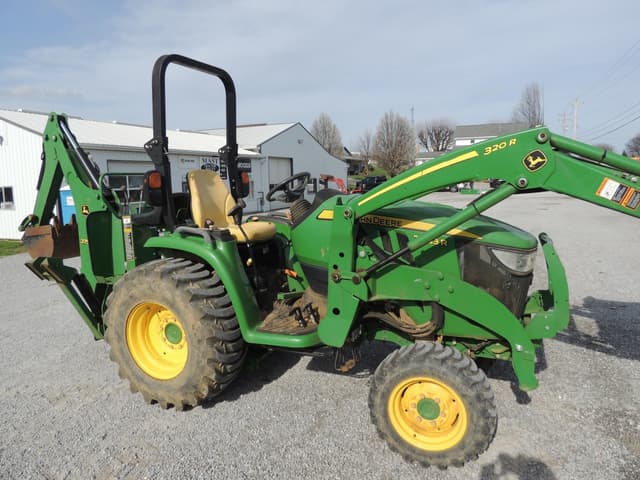 Image of John Deere 3033R equipment image 1