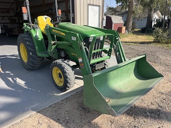 Image of John Deere 3038E equipment image 1