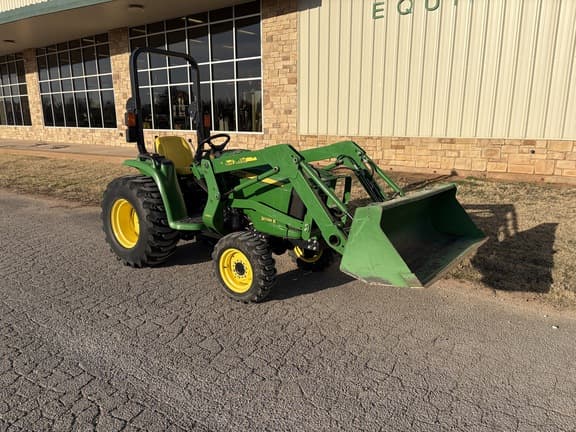 Image of John Deere 3038E equipment image 1