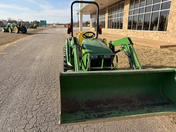 Image of John Deere 3038E equipment image 2