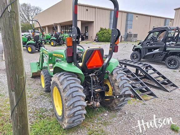 Image of John Deere 3038E equipment image 4