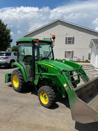 Main image John Deere 3039R