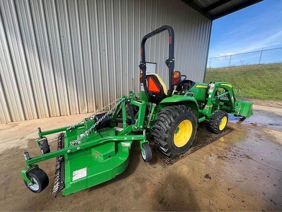 Image of John Deere 3039R equipment image 1