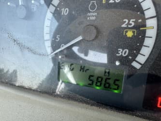 Image of John Deere 3039R equipment image 4