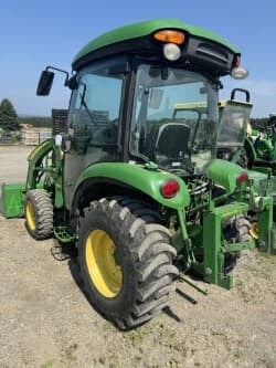 Image of John Deere 3039R equipment image 2