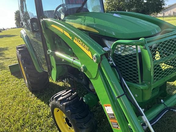 Image of John Deere 3039R Primary image
