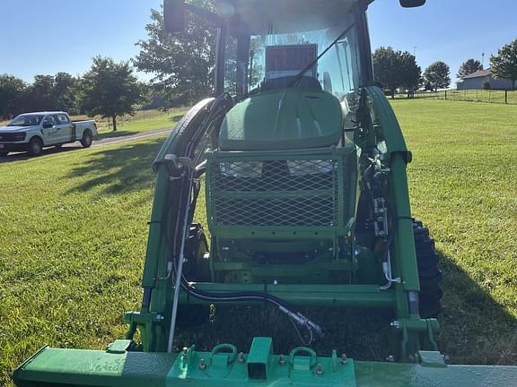 Image of John Deere 3039R equipment image 1