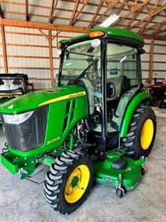 2017 John Deere 3039R Equipment Image0